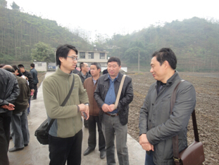 自贡市农业局到我市兴文县考察学习油菜机播技术