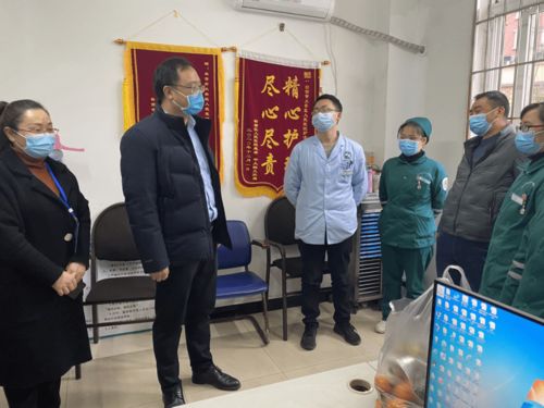 守护健康自贡,他们春节不休坚守 医 线